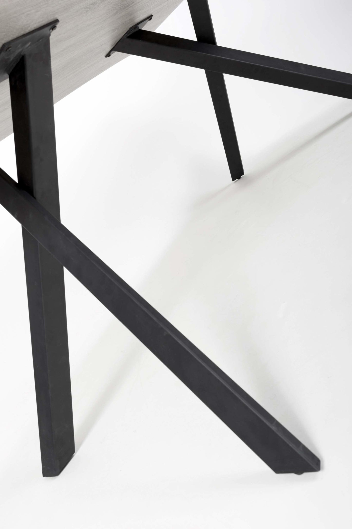 Vienna Natural Curved Dining Table with 4 Grey Buxton Chairs