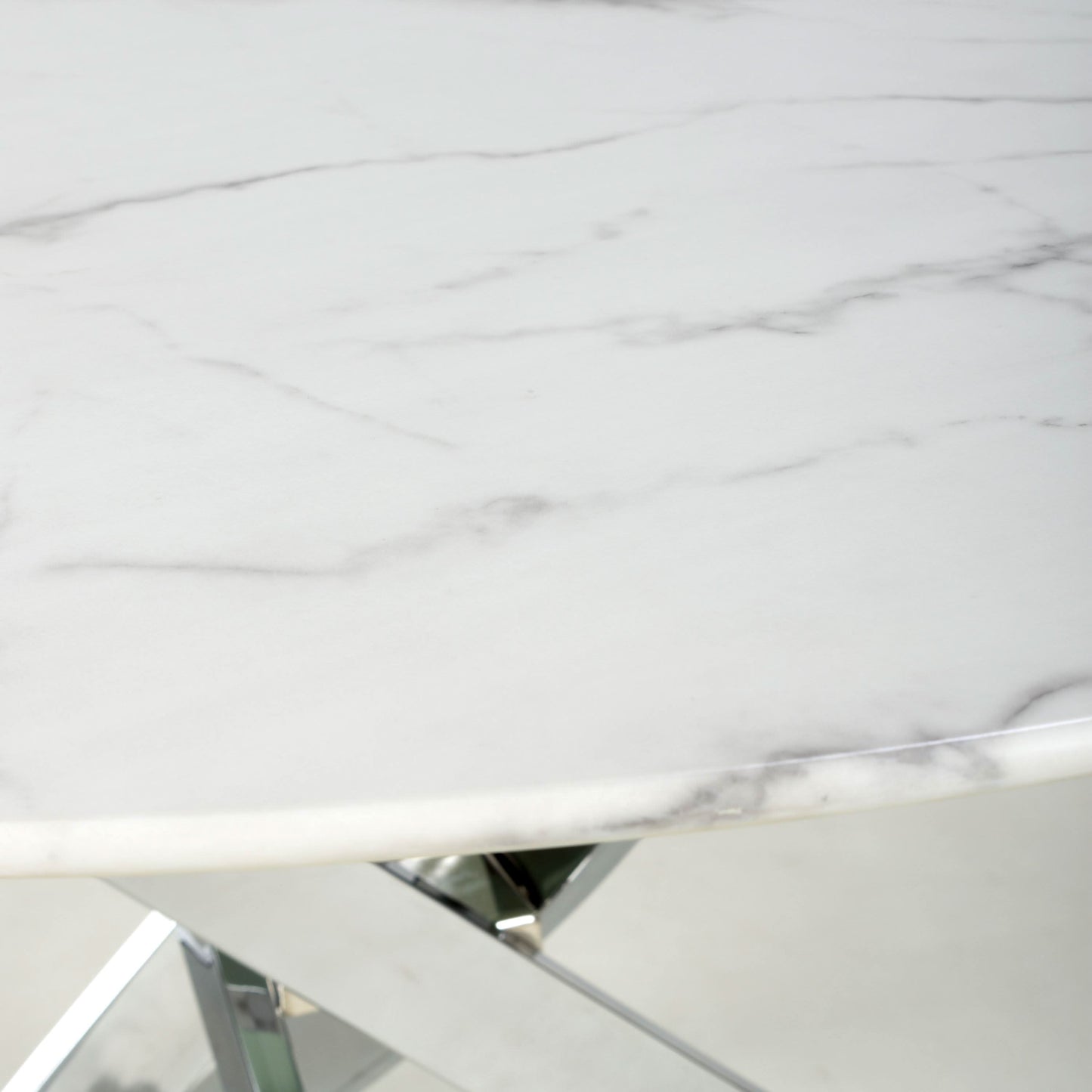 Raven Round Dining Table