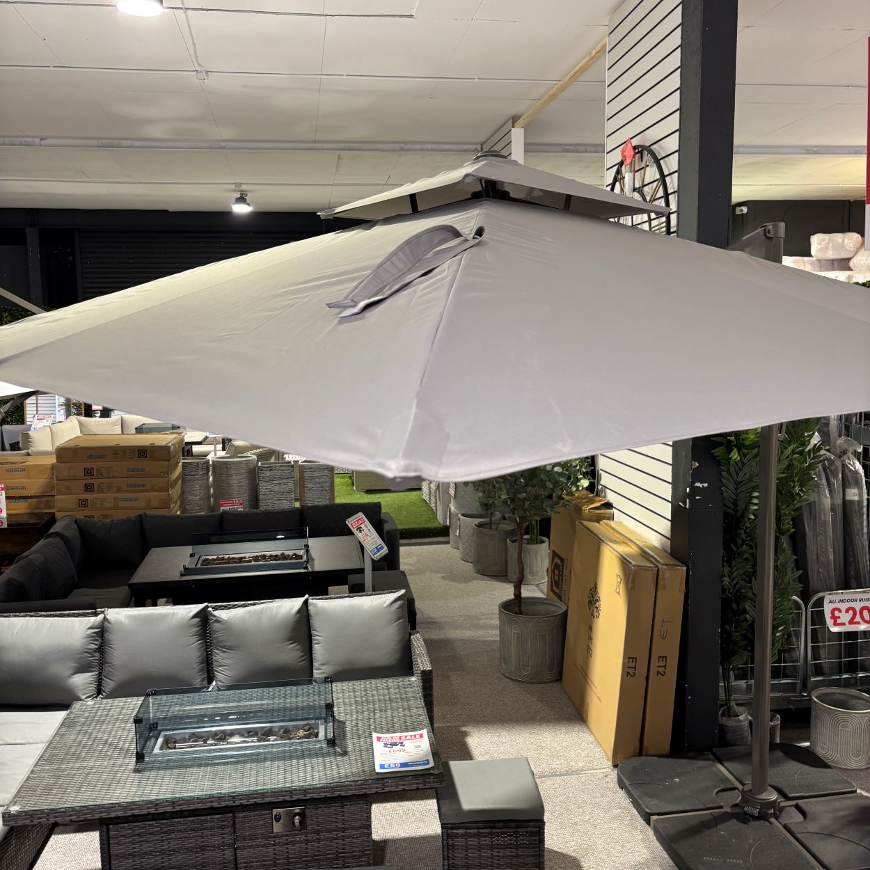 3m Rotating Cantilever Parasol in Dark Grey (Base included)