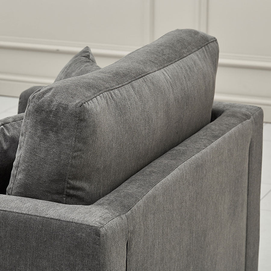 Stratus Snuggle Chair