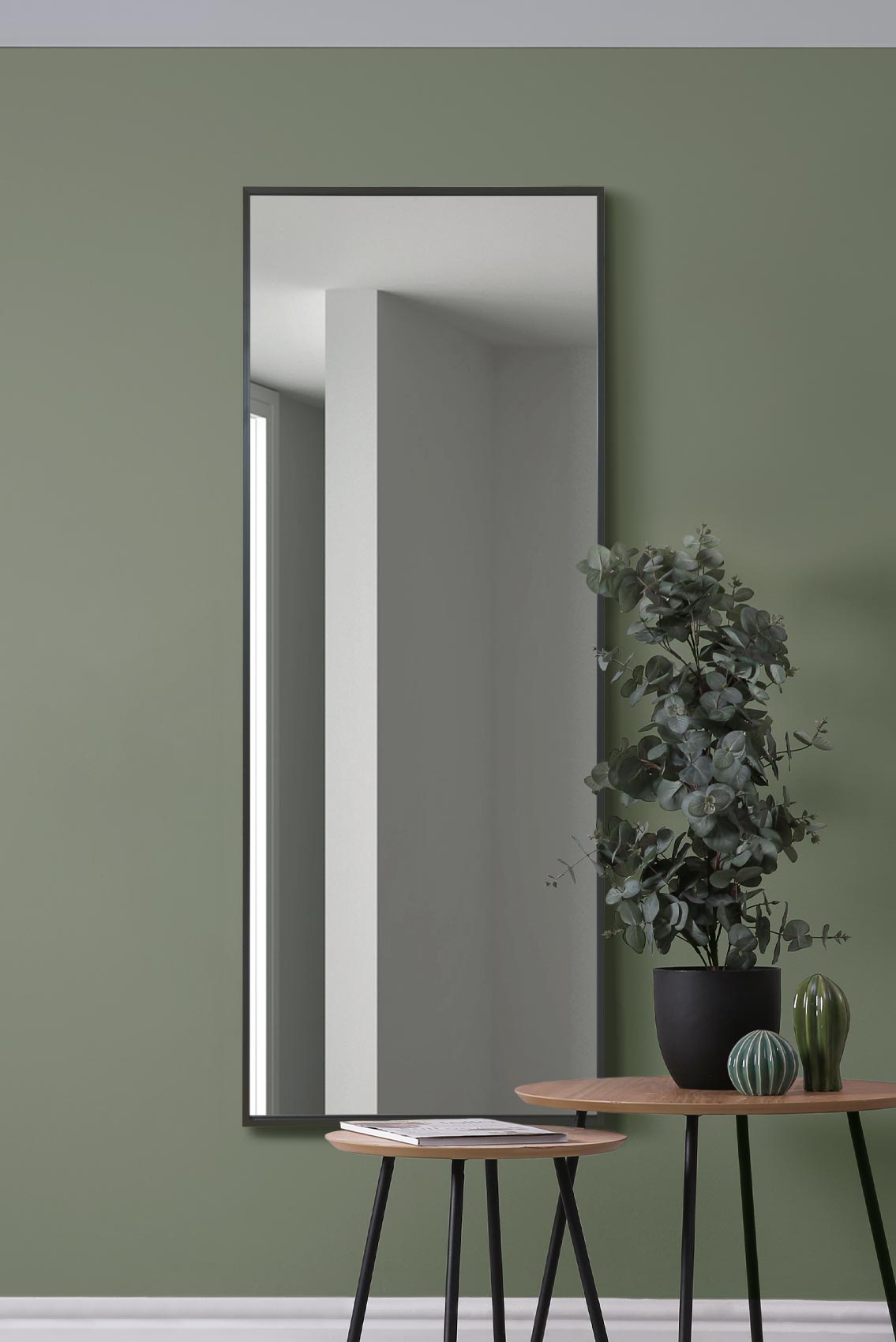 The Raya - Black Aluminium Edged Wall Mirror 4ft11 X 2ft (150CM X 60CM)